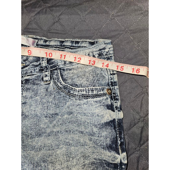 Women's (Juniors) No Boundaries Denim Jeans Size 9 Blue Acid Wash - Picture 9 of 12
